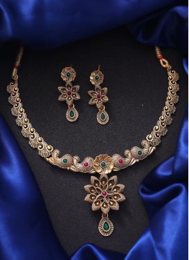 Divine Alloy Jewellery Set For Ceremonial