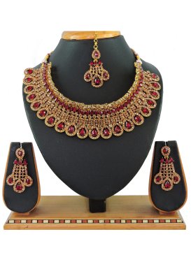 Divine Gold Rodium Polish Alloy Necklace Set For Party