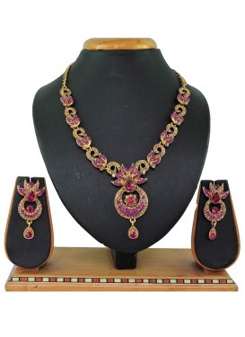 Divine Gold Rodium Polish Gold and Rose Pink Necklace Set For Ceremonial