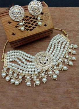 Divine Gold Rodium Polish Kundan Work Necklace Set