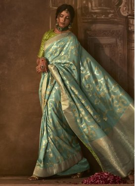 Dola Silk Trendy Classic Saree For Ceremonial
