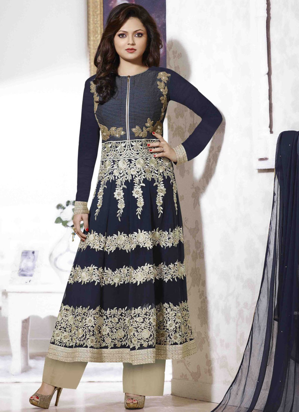 Drashti Dhami Pant Style Designer Salwar Suit