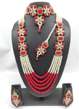 Elegant Alloy Red and White Necklace Set