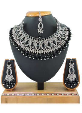Elegant Alloy Silver Rodium Polish Diamond Work Necklace Set