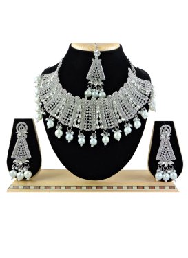 Elegant Diamond Work Jewellery Set For Festival