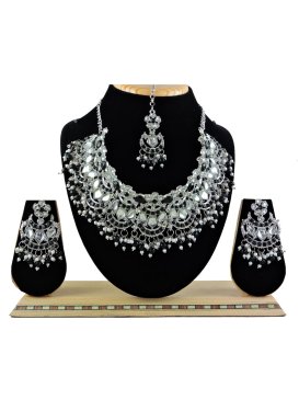 Elegant Silver Rodium Polish Black and White Necklace Set For Festival