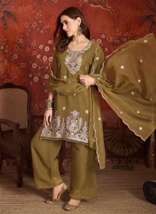 Readymade Suits