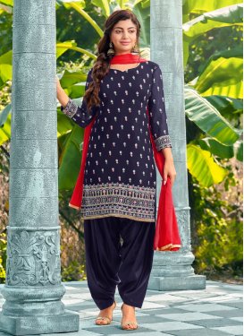 Navy blue clearance punjabi suit design