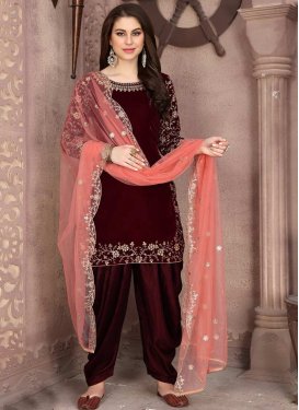 Embroidered Work Trendy Patiala Salwar Suit