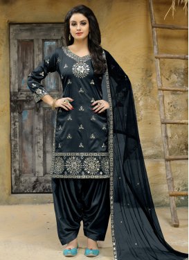 trendy suits for party