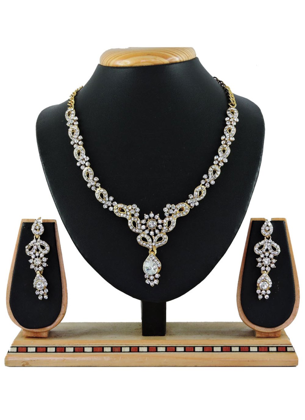 Enchanting Alloy Gold Rodium Polish Necklace Set