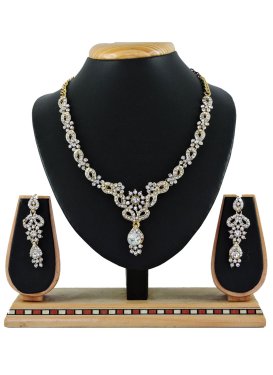Enchanting Alloy Gold Rodium Polish Necklace Set