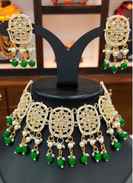 Enchanting Alloy Moti Work Necklace Set