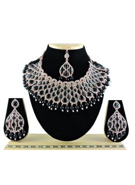 Enchanting Beads Work Black and White Gold Rodium Polish Necklace Set