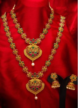 Enchanting Beads Work Gold Rodium Polish Alloy Necklace Set For Bridal
