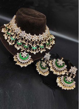 Enchanting Gold Rodium Polish Alloy Green and White Necklace Set