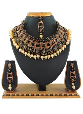 Enchanting Gold Rodium Polish Black and Gold Beads Work Necklace Set