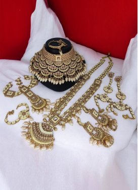 Enchanting Gold Rodium Polish Bridal Jewelry For Bridal