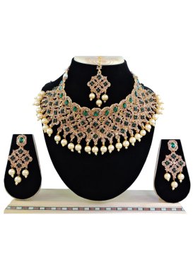 Enchanting Gold Rodium Polish Diamond Work Necklace Set