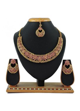 Enchanting Stone Work Alloy Necklace Set For Ceremonial