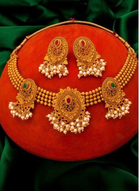 Especial  Gold Rodium Polish Beads Work Necklace Set For Bridal