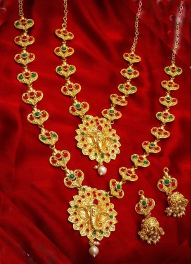 Especial Gold Rodium Polish Gold and Green Stone Work Necklace Set