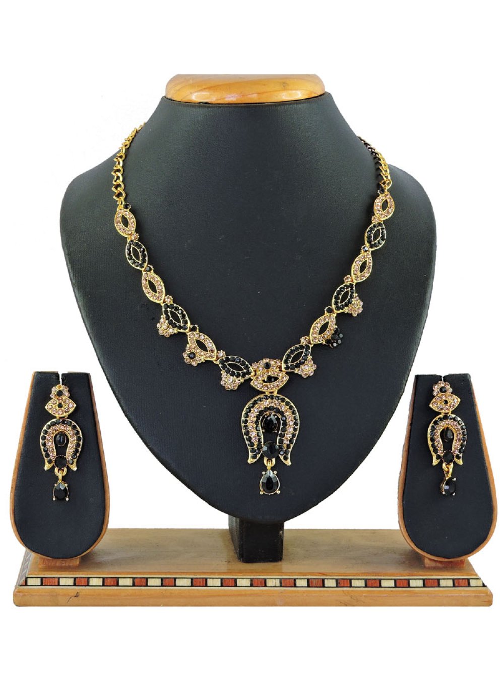 Especial  Gold Rodium Polish Stone Work Alloy Black and Gold Necklace Set For Festival
