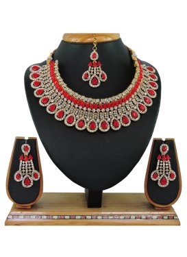 Especial Red and White Alloy Necklace Set