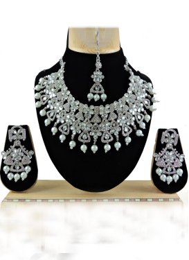 Especial  Silver Rodium Polish Diamond Work Necklace Set
