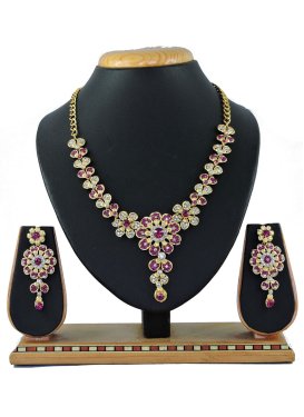 Especial  Stone Work Fuchsia and White Necklace Set for Festival