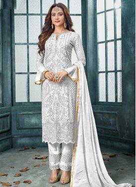 white dress pakistani salwar kameez