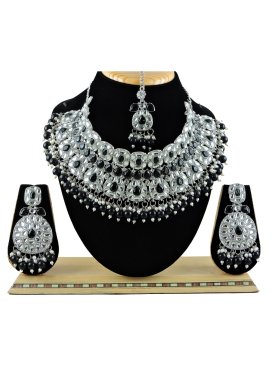 Flamboyant Alloy Beads Work Silver Rodium Polish Necklace Set