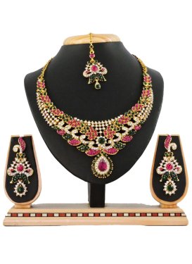 Flamboyant Bottle Green and Rose Pink Alloy Necklace Set For Bridal