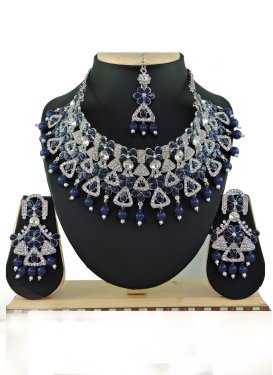 Flamboyant Diamond Work Necklace Set
