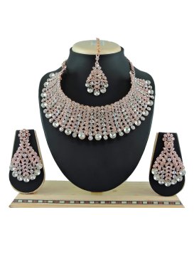 Flamboyant Necklace Set For Ceremonial