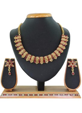 Glitzy Beads Work Gold Rodium Polish Necklace Set For Ceremonial