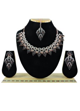 Glitzy Silver Rodium Polish Black and Silver Color Necklace Set For Ceremonial