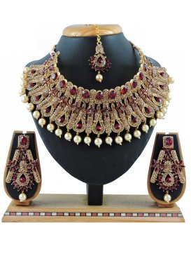 Glorious Alloy Beads Work Gold and Maroon Gold Rodium Polish Necklace Set