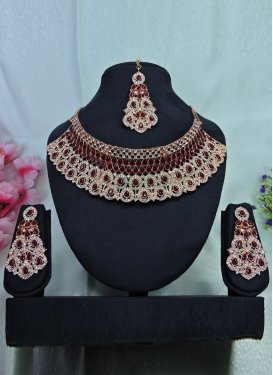 Glorious Maroon and White Gold Rodium Polish Necklace Set For Festival