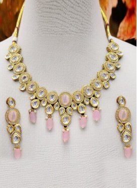 Gold Rodium Polish Beads Work Alloy Pink and White Necklace Set