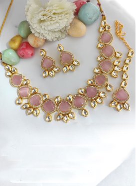 Graceful Alloy Gold Rodium Polish Necklace Set