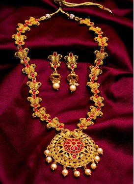 Graceful Gold Rodium Polish Alloy Gold and Red Necklace Set