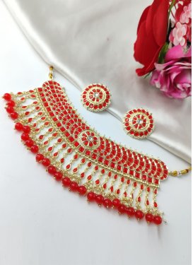 Graceful Off White and Red Necklace Set For Festival