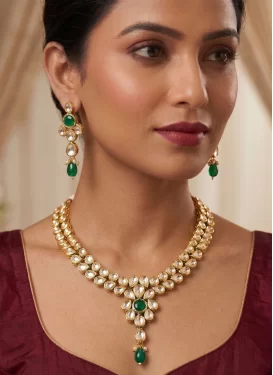 Green and White Alloy Gold Rodium Polish Necklace Set For Festival