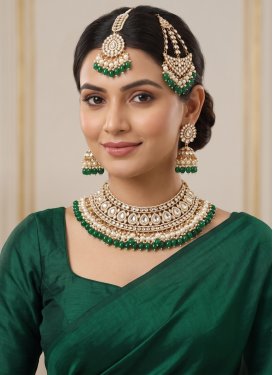 Green and White Alloy Necklace Set