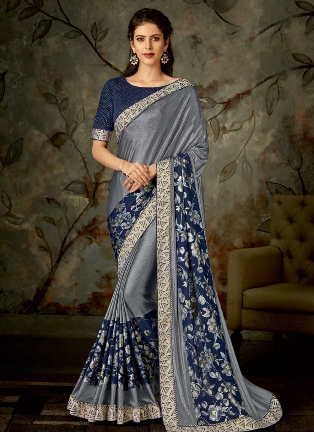 Saree in Grey Silk Weaving - SR23597