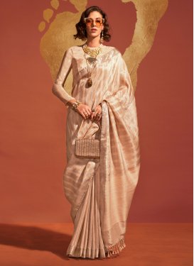 Handloom Silk Trendy Classic Saree