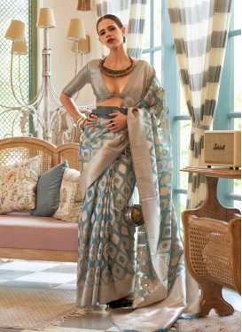 Handloom Silk Trendy Classic Saree For Party