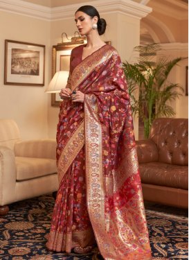 Handloom Silk Trendy Saree