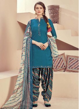 Lace Work Trendy Patiala Salwar Suit